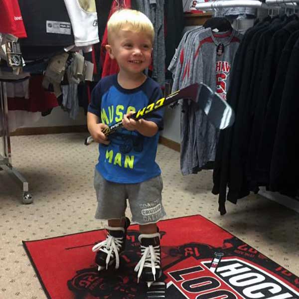 Hockey Locker Store in Milwaukee, WI Little Hockey Player